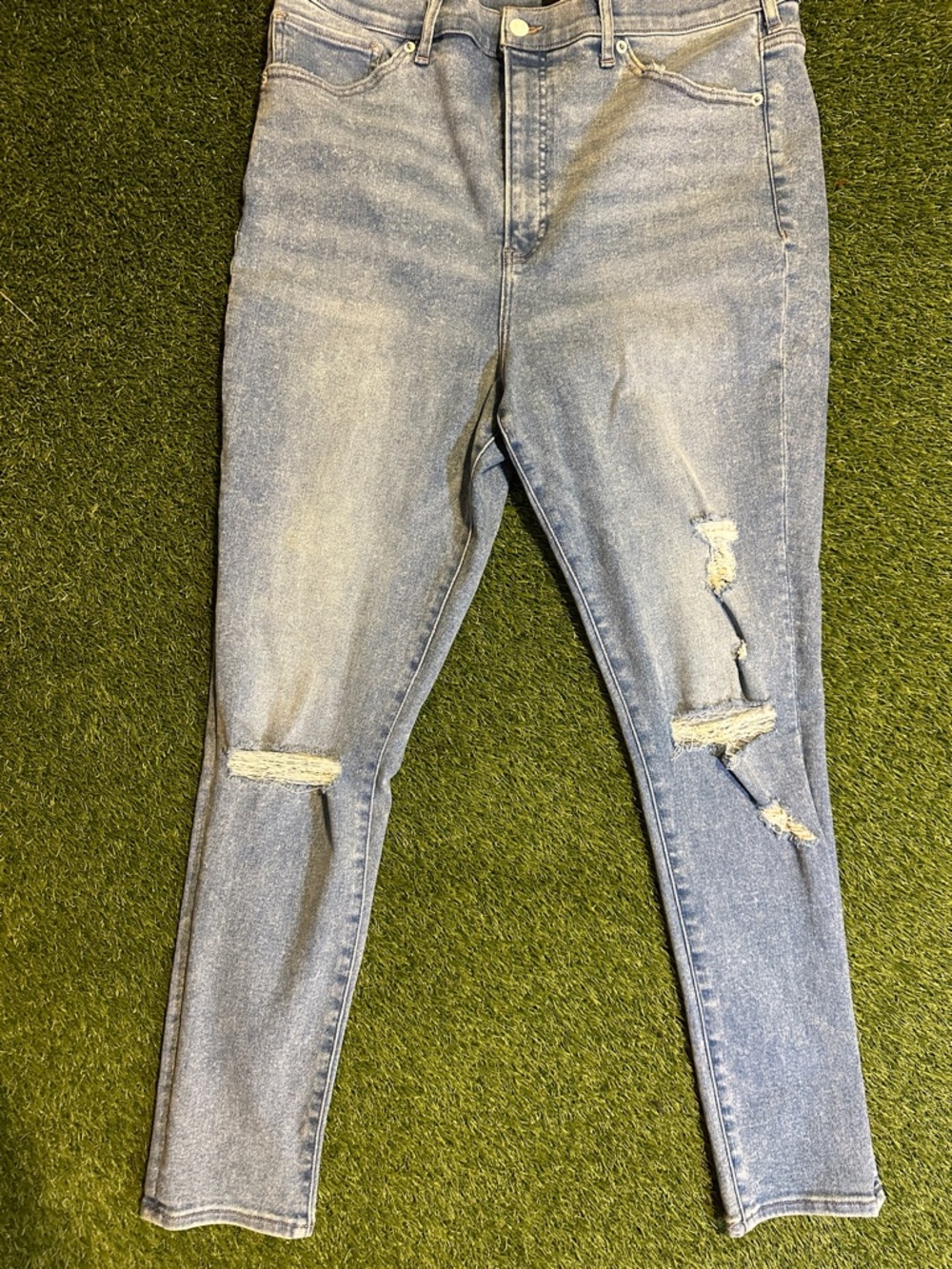 Express Super Skinny High Rise 16L Light Blue Distressed Women’s Jeans